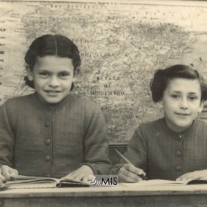 Retrato de M. Milagros e M. Josefa González Núñez